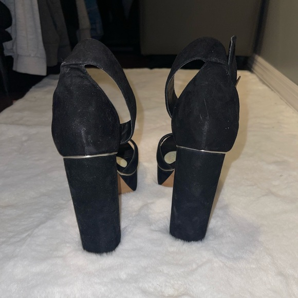 NWOT Steve Madden Suede Platform Heels - Picture 2 of 4